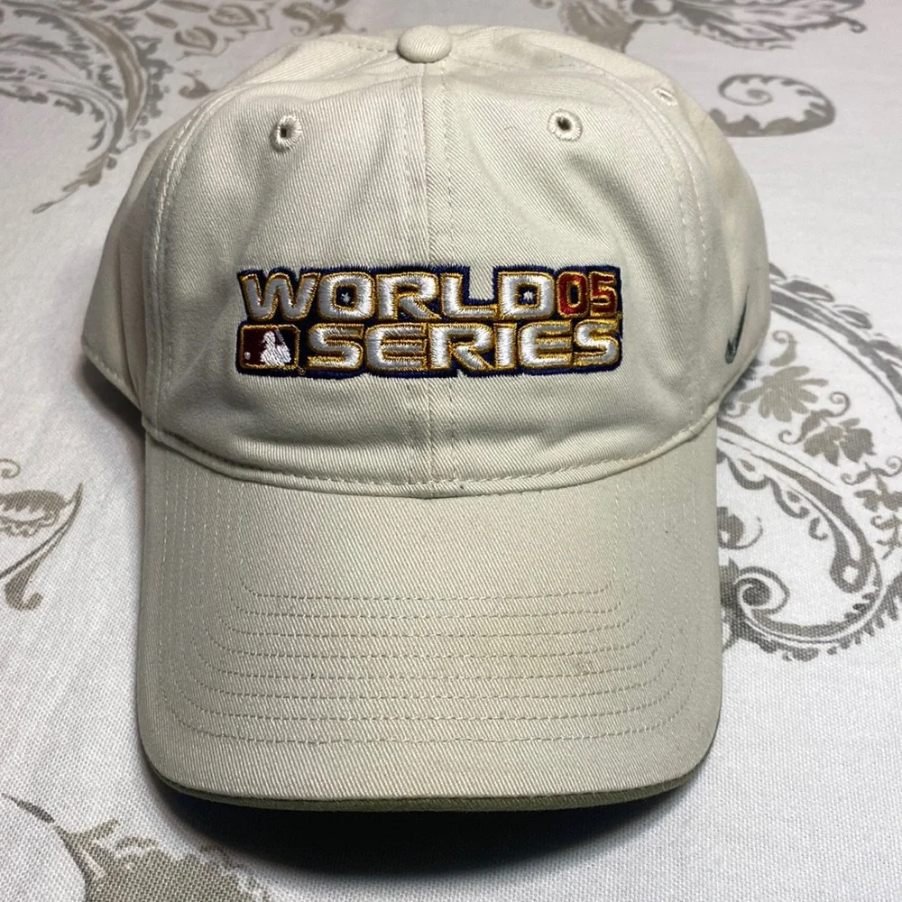 2005 Astros World Series cap‎